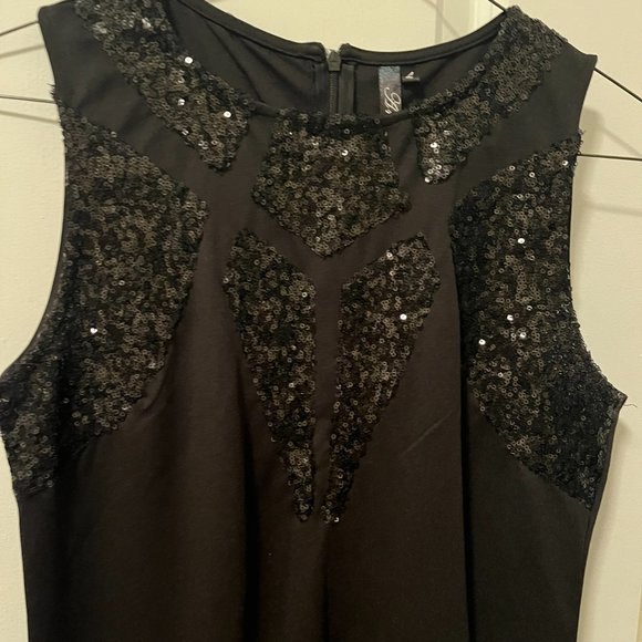 Black mini dress with sequin top - Picture 2 of 3
